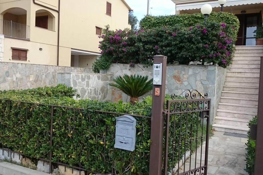 Grazioso Appartamento A 5 Minuti Di Auto Dal Mare Scarlino Exterior foto